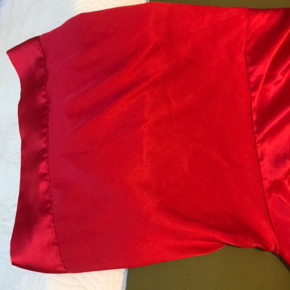 Victoria's Secret Robe - Picture 2 of 4